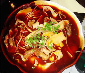 麻辣燙培訓哪家靠譜：麻辣燙湯料配方，教你兩種制作方法