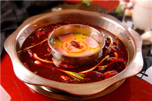 麻辣火鍋技術(shù)培訓學校怎么選？經(jīng)營方式業(yè)不斷創(chuàng)新