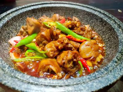 麻辣干鍋技術(shù)培訓班哪里比較靠譜？傳授全套口味技術(shù)