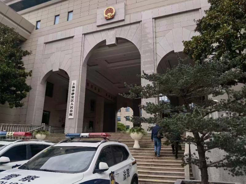 非法提供和使用軍隊專用標志構(gòu)成要件是什么？聽聽長寧刑事律師對此的說法